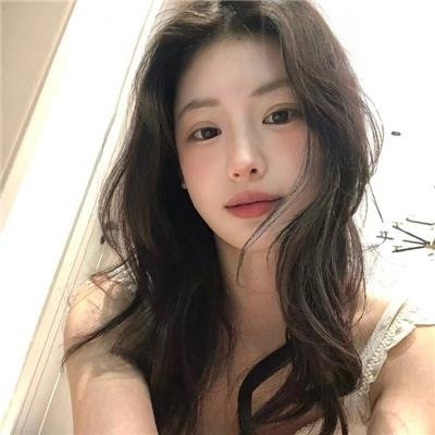 不愿恋爱的雀斑小姐